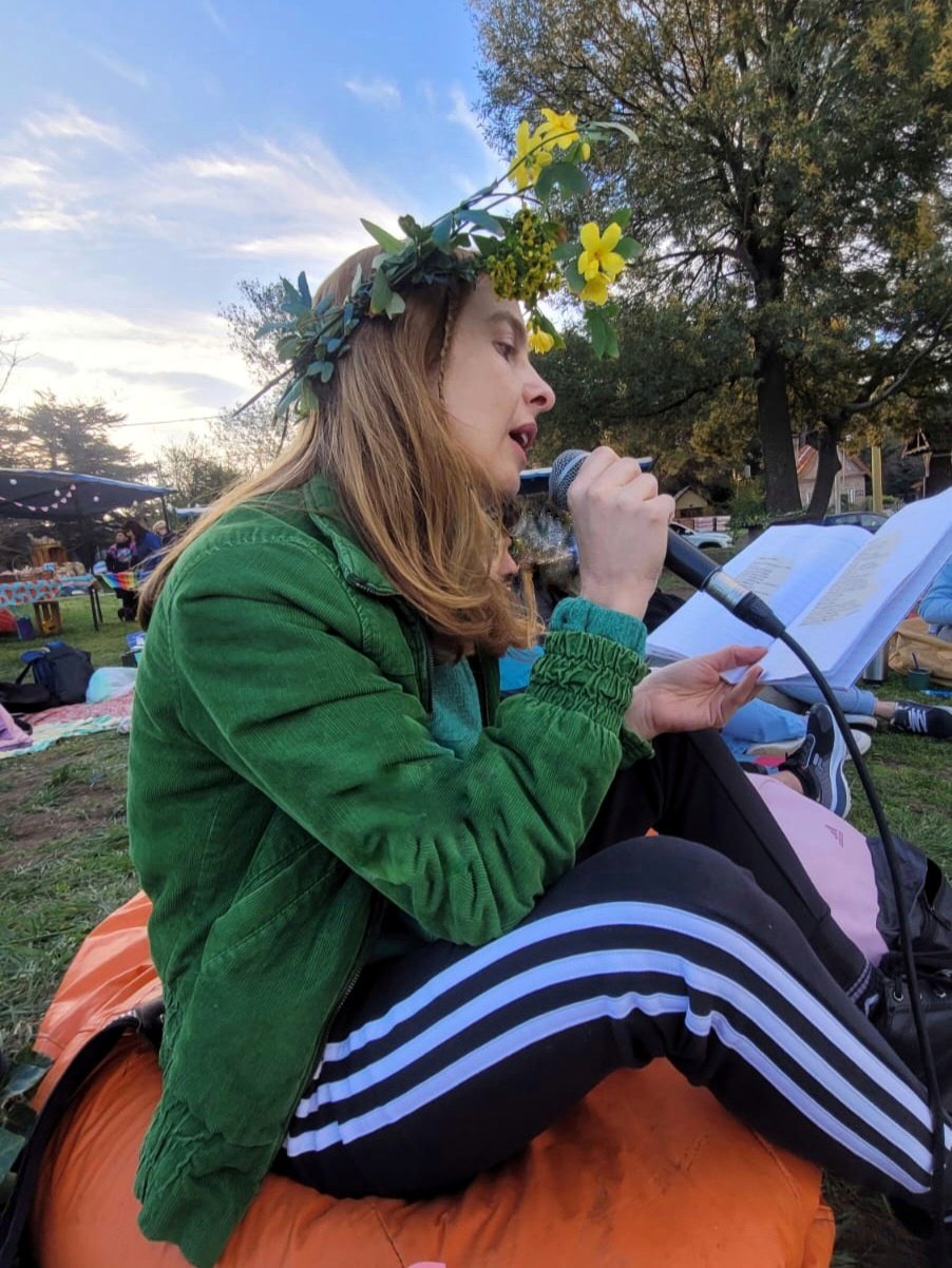 CUATRO POEMAS DE CAROLINA RACK - Hurlingham Post