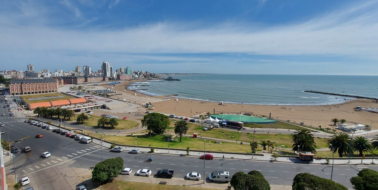 PESE A LA FÁBULA DEL GOBIERNO, MAR DEL PLATA ENFRENTA UN VERANO COMPLICADO CON POCAS RESERVAS Y COSTOS ALTOS