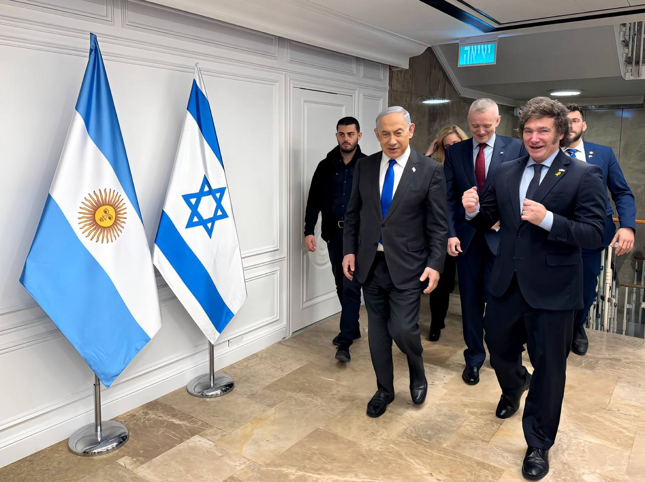EL GOBIERNO ORDENÓ EVACUAR LA EMBADAJA ARGENTINA EN IRÁN ANTE LA ESCALADA DE TENSIÓN CON ISRAEL