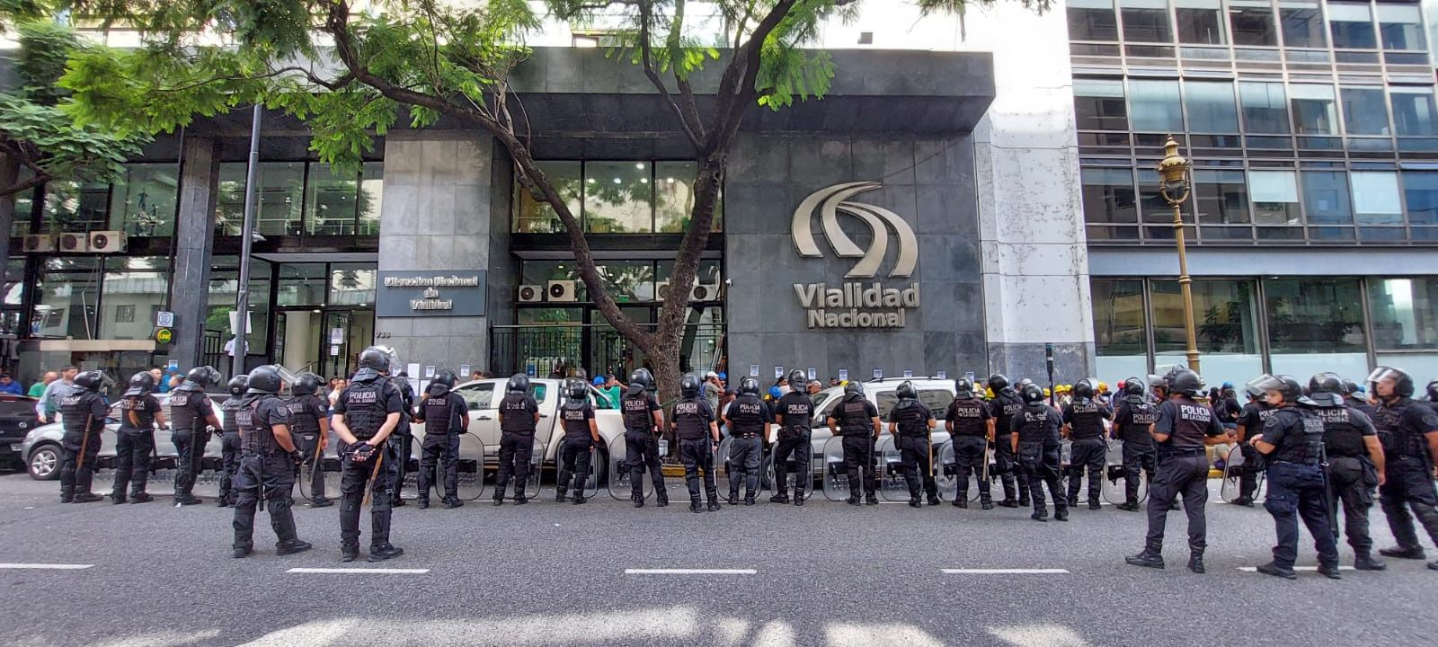 LA JUSTICIA FRENÓ EL DECRETO QUE DISOLVÍA VIALIDAD NACIONAL