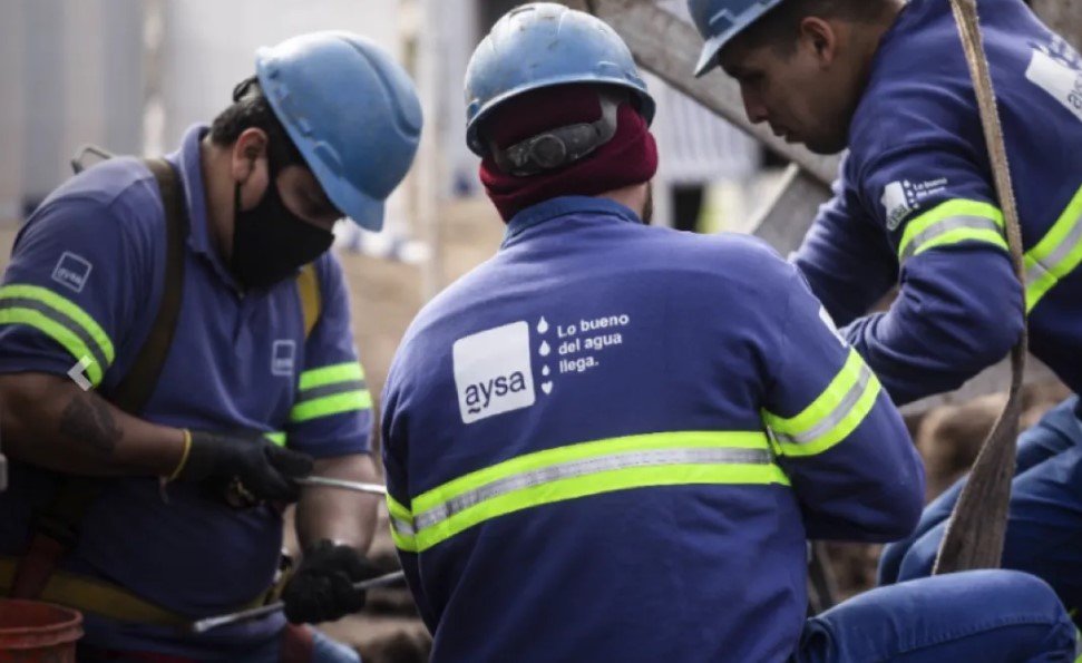 PROCESO DE PRIVATIZACIÓN DE AYSA: EL GOBIERNO DE MILEI DEFINIÓ PLAZOS Y MECANISMOS DE VENTA