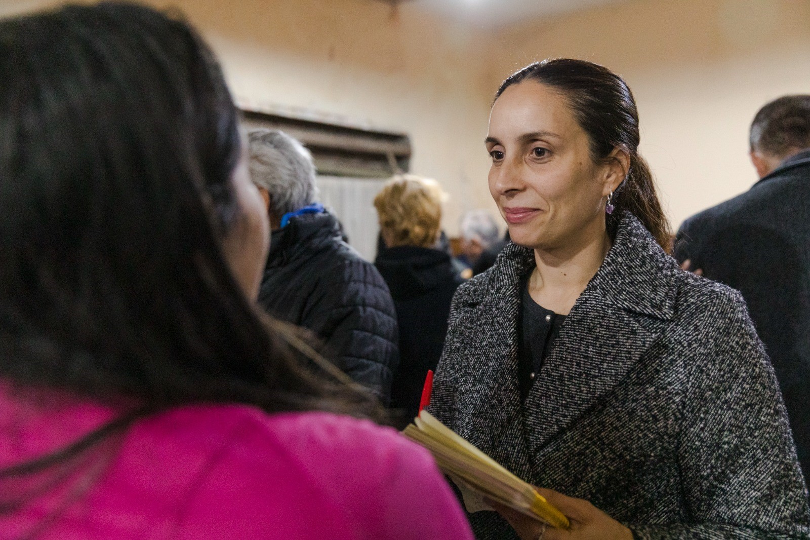 “INSTALAMOS 500 NUEVAS CÁMARAS Y CUADRUPLICAMOS EL PATRULLAJE”: SELCI Y FLOR LAMPREABE SE REUNIERON CON VECINOS DE BARRIO MITRE Y REPASARON LOS AVANCES DE LA GESTIÓN