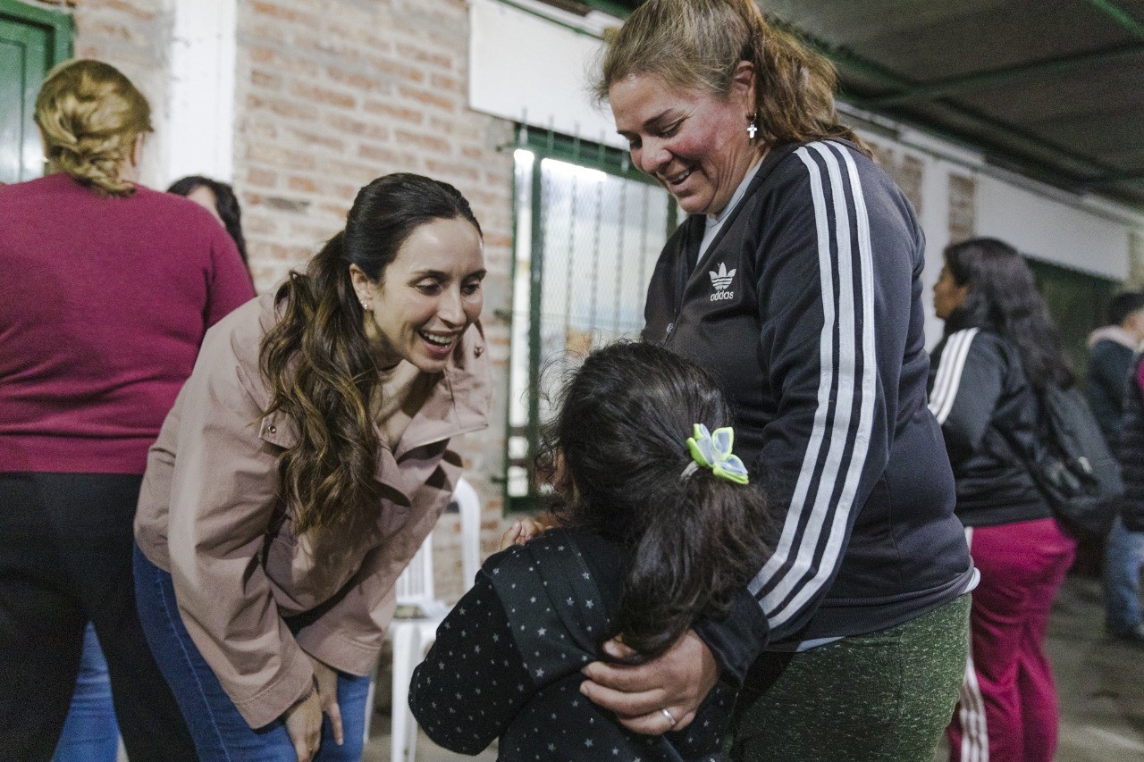 “INSTALAMOS 500 NUEVAS CÁMARAS Y CUADRUPLICAMOS EL PATRULLAJE”: SELCI Y FLOR LAMPREABE SE REUNIERON CON VECINOS DE SAN DAMIÁN Y REPASARON LOS AVANCES DE LA GESTIÓN