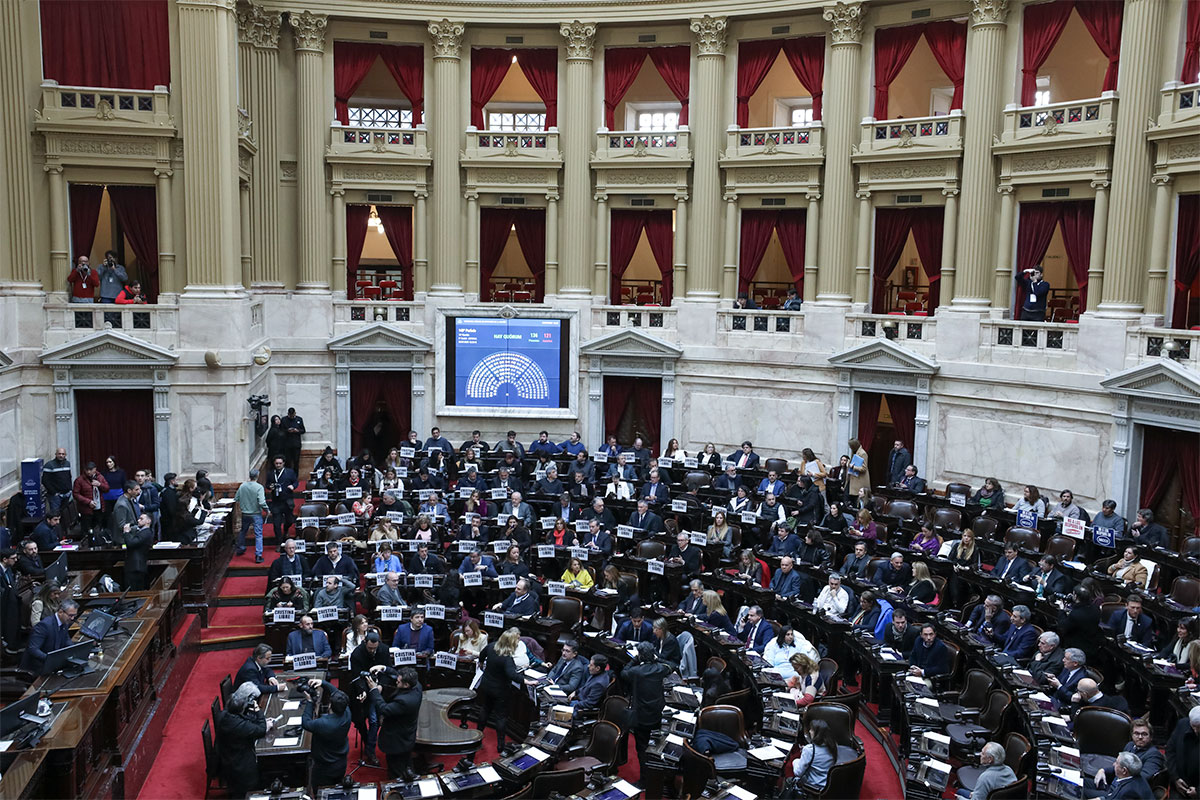 UNA SESIÓN, 12 DERROTAS: LA OPOSICIÓN LE MARCÓ LOS LÍMITES A MILEI EN DIPUTADOS