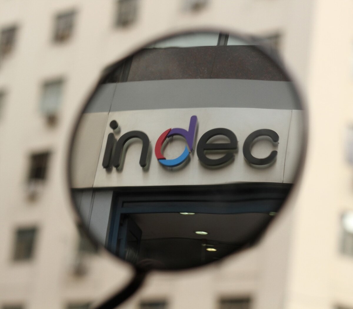 RENUNCIAS EN EL INDEC GENERAN TURBULENCIA Y RUMORES POLÍTICOS