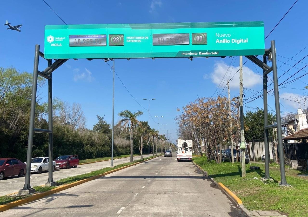 HURLINGHAM PROTEGIDA: SELCI Y FLOR LAMPREABE ANUNCIARON QUE EL 100% DE LOS ACCESOS AHORA TIENEN CÁMARAS DE SEGURIDAD