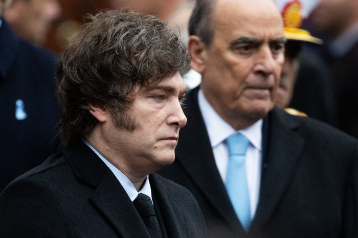 LA REFORMA LABORAL QUE VIENE: RECORTES, DESREGULACIÓN Y TECHO A LAS PARITARIAS