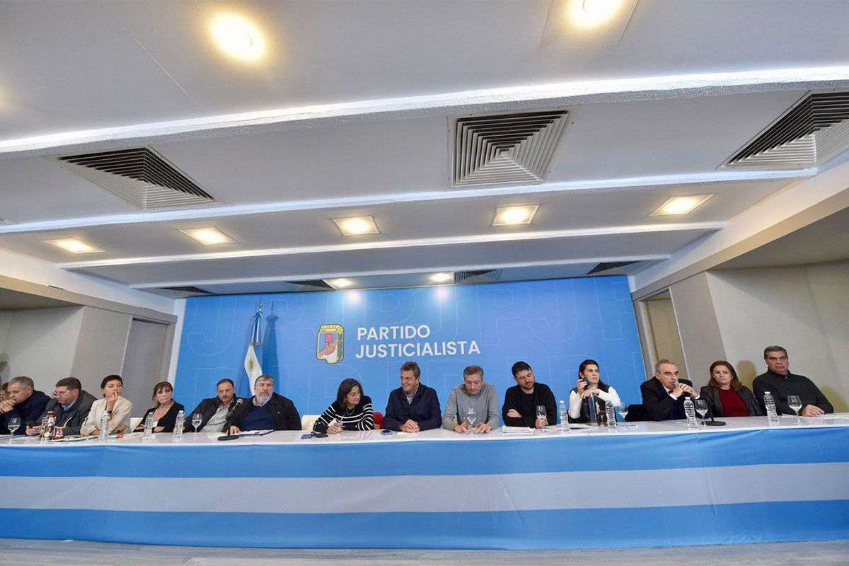 EL PERONISMO DESCARTA UNA REMONTADA DE MILEI PESE AL RESCATE FINANCIERO DE ESTADOS UNIDOS