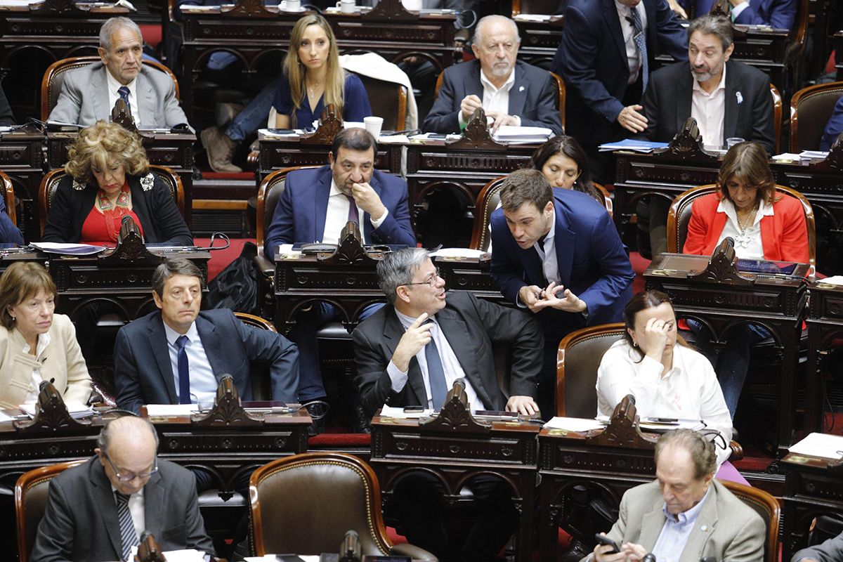 JALIL RECONFIGURA EL MAPA OPOSITOR Y LLA PELEA POR QUEDARSE CON LA PRIMERA MINORÍA