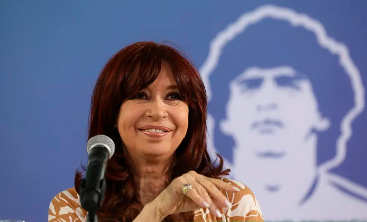 CRISTINA KIRCHNER EVOLUCIONA BIEN Y PODRÍA RECIBIR EL ALTA HOY
