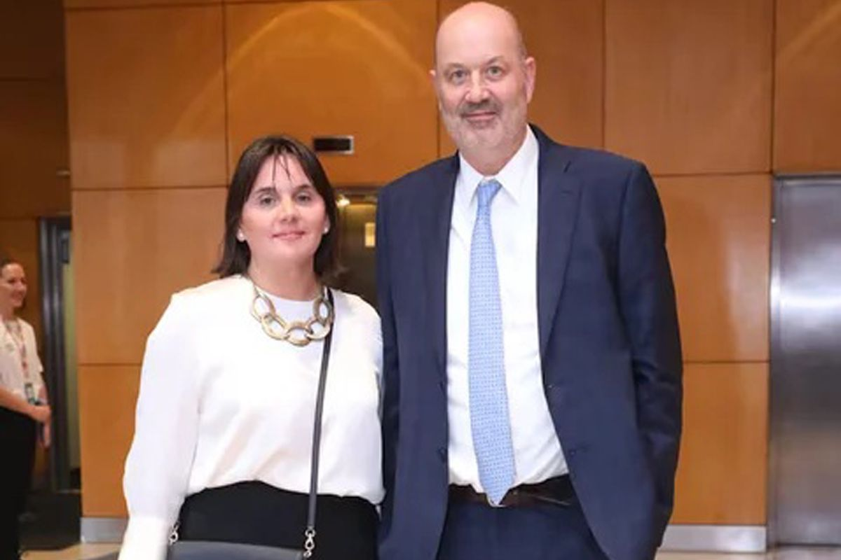 CANCILLERÍA ADJUDICÓ $114 MILLONES A UNA ENTIDAD DIRIGIDA POR LA ESPOSA DE STURZENEGGER Y CRECEN LAS DUDAS POR CONFLICTO DE INTERESES