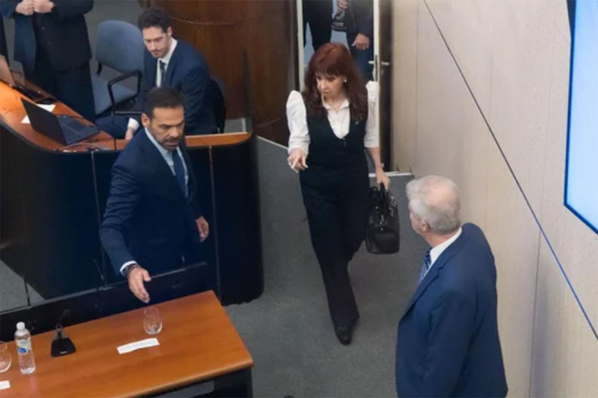 CRISTINA KIRCHNER DENUNCIÓ “PRÁCTICAS MAFIOSAS” EN LA CAUSA CUADERNOS Y APUNTÓ CONTRA BONADIO Y STORNELLI