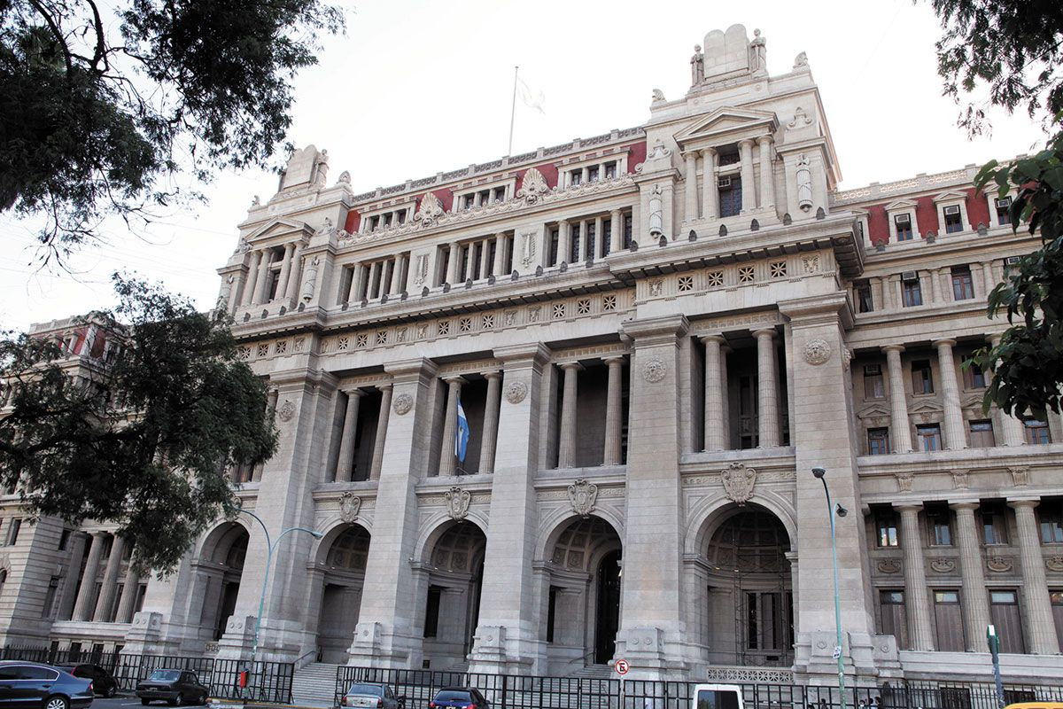 LA JUSTICIA SUSPENDIÓ ARTÍCULOS CLAVE DE LA REFORMA LABORAL Y EL GOBIERNO ANUNCIA QUE APELARÁ