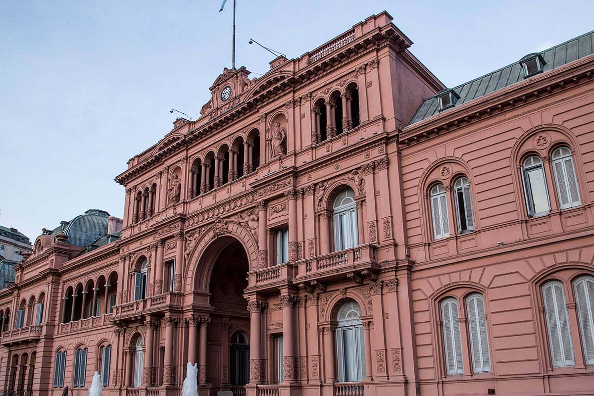 EL GOBIERNO IMPIDE EL INGRESO DE PERIODISTAS A CASA ROSADA, UN HECHO SIN ANTECEDENTES
