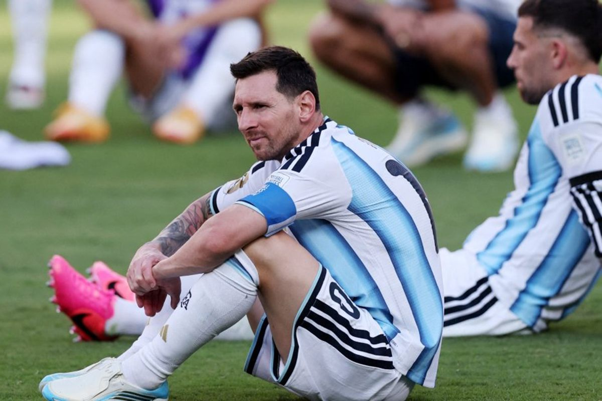 LA SELECCIÓN VUELVE AL PAÍS SIN MESSI Y EL GOBIERNO HACE CAER LA POSIBILIDAD DE UN FERIADO