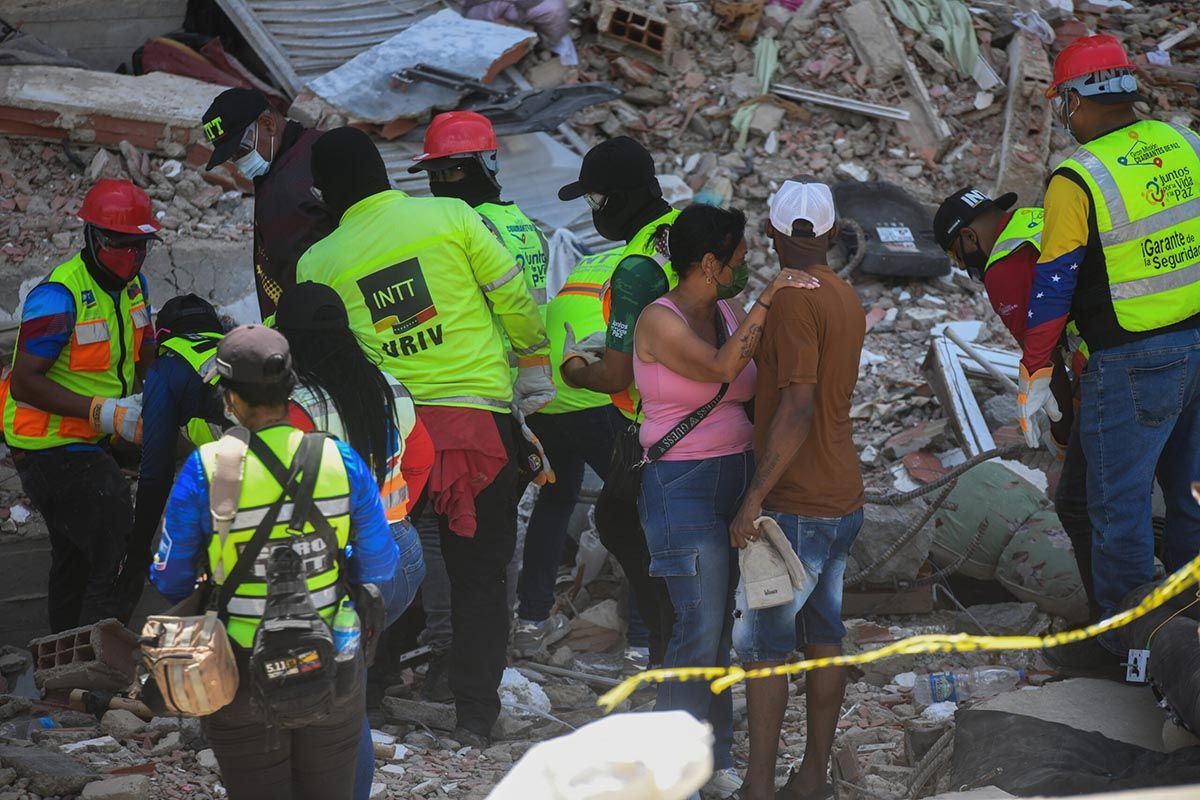 VENEZUELA: YA RESCATARON CON VIDA A 6.462 PERSONAS Y CONTINÚA LA BÚSQUEDA DE SOBREVIVIENTES