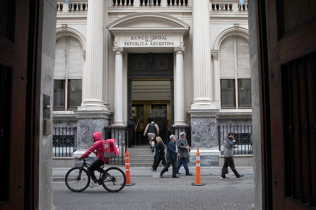 EL BANCO CENTRAL PERDIÓ U$S 1023 MILLONES EN OPERACIONES FINANCIERAS CON EL ORO