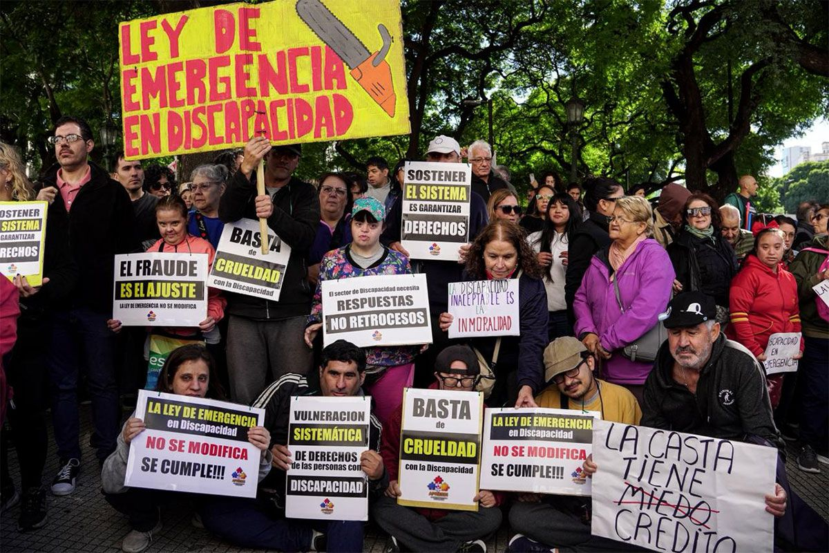 DISCAPACIDAD: LA FALTA DE QUÓRUM EN DIPUTADOS PROFUNDIZÓ EL MALESTAR Y EL RECLAMO SEGUIRÁ EN LAS CALLES