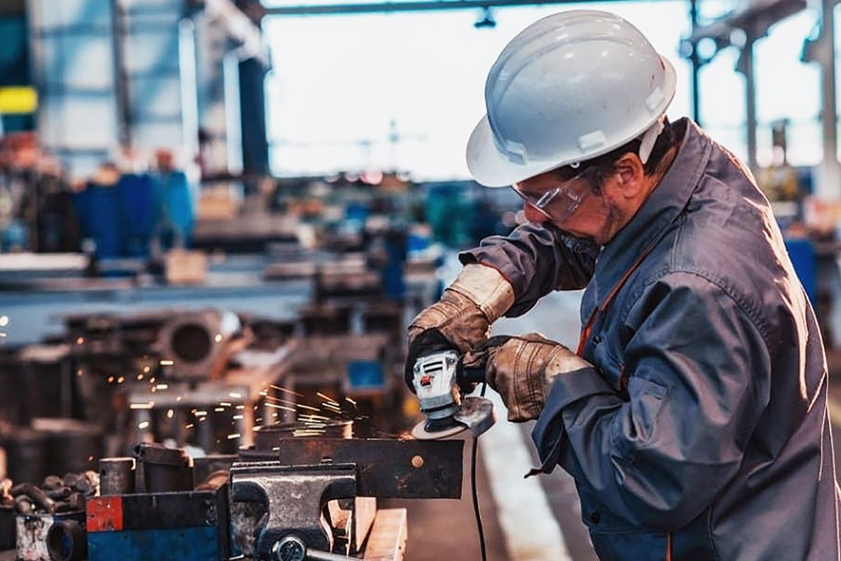 LA ECONOMÍA ENTRA EN ZONA DE RECESIÓN: EL MERCADO PREVÉ OTRA CAÍDA DE LA ACTIVIDAD